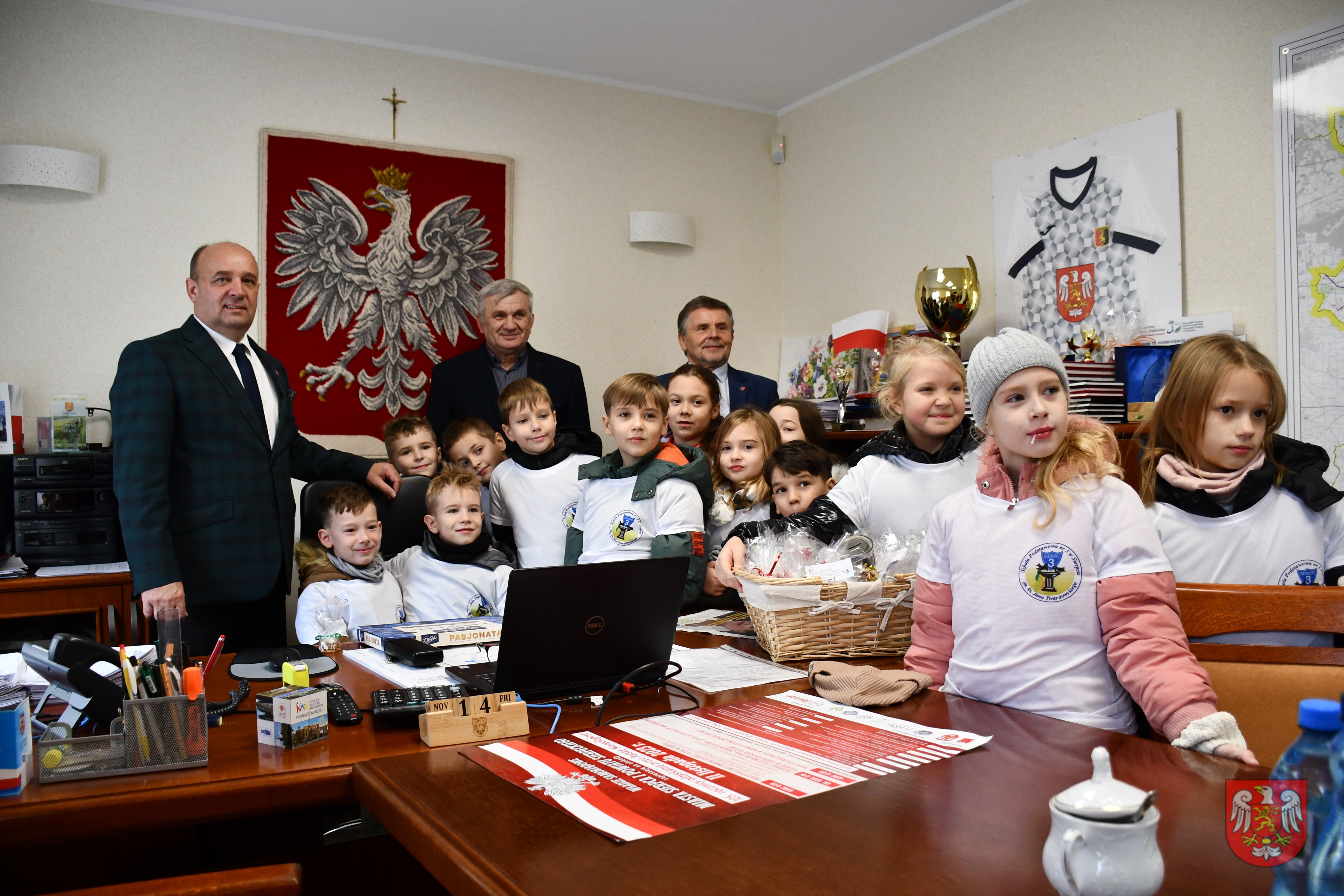 Młodzi wolontariusze z pomocą dla Oskarka!