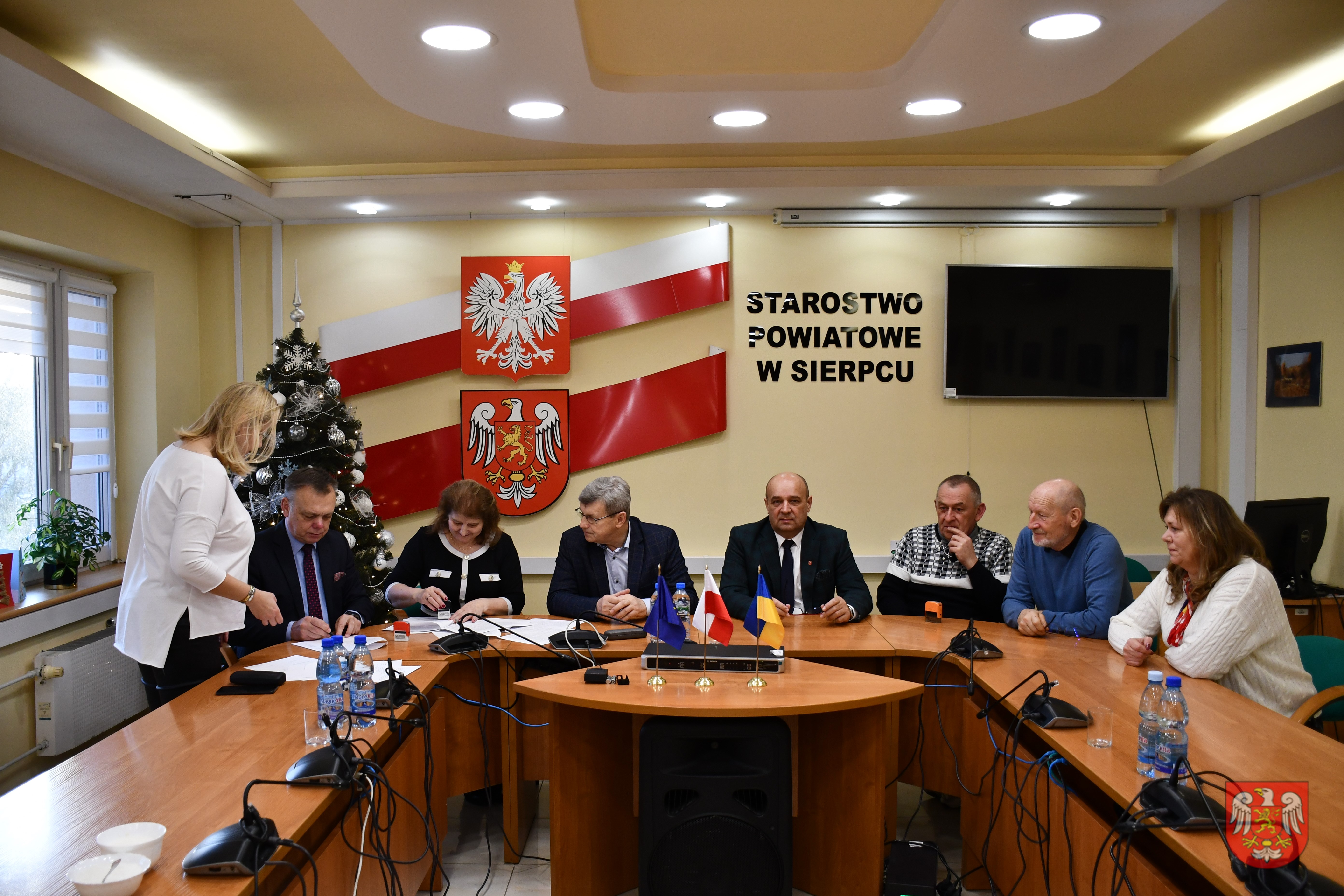 Podpisanie umowy na transport zbiorowy